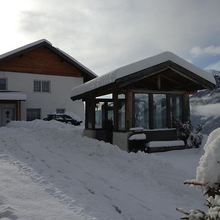 Panoramahof Holly Hotell Obervellach Rom bilde